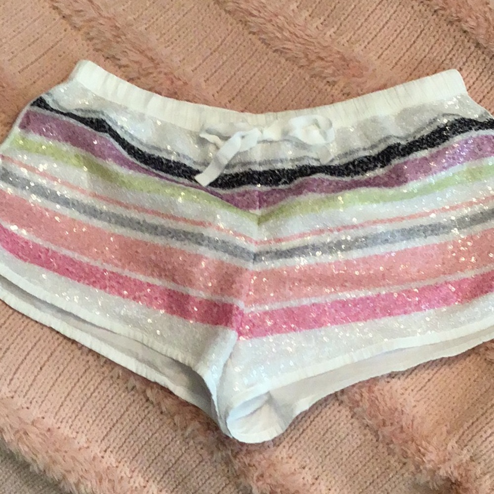 🌸Victoria’s Secret sequin shorts🌸